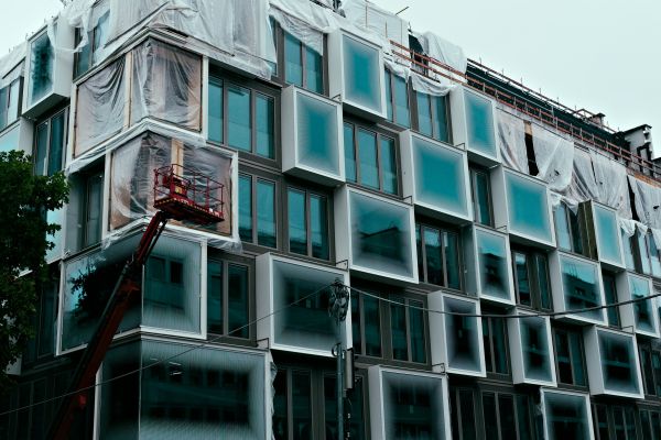 Comprendre les frais cachés lors de l'installation d'une fenêtre
